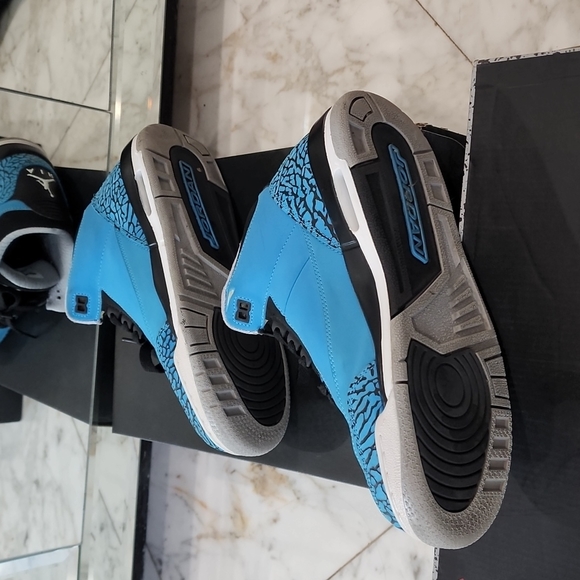 Jordan Powder Blue - Picture 9 of 9